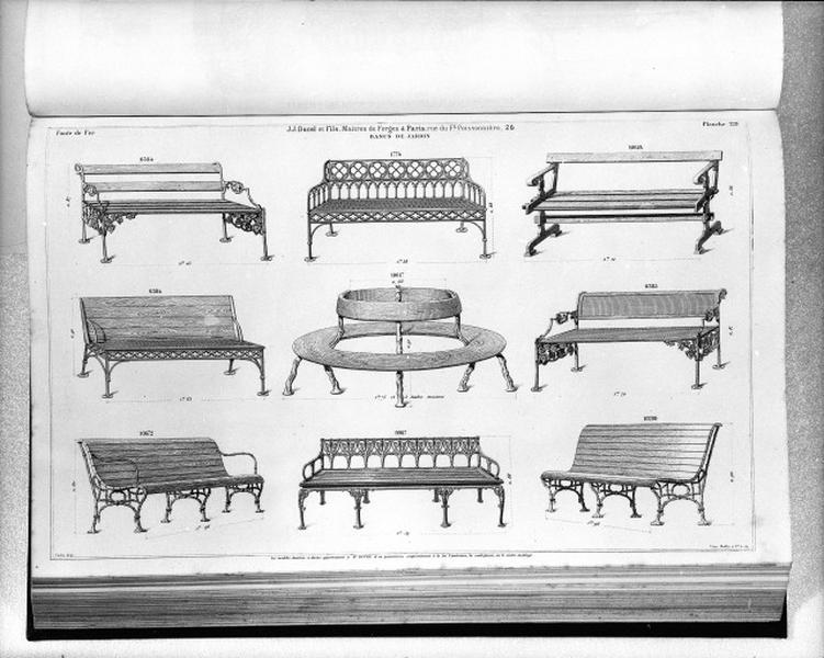 Planche 229 du catalogue de la fonderie d'art Ducel : bancs de jardin.