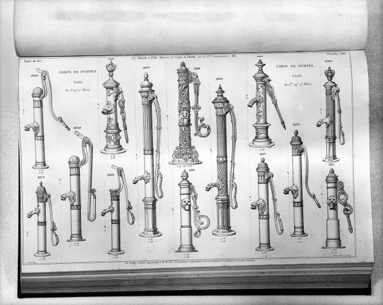 Planche 236 du catalogue de la fonderie d'art Ducel : corps de pompes.