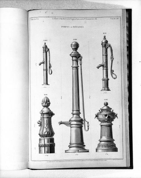 Planche 407 du catalogue de la fonderie d'art Ducel : pompes et fontaines.