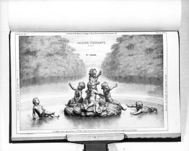 Planche 406 du catalogue de la fonderie d'art Ducel : groupe d'enfants.