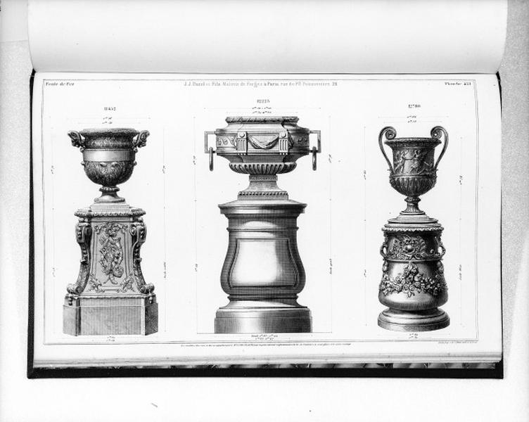 Planche 421 du catalogue de la fonderie d'art Ducel : vases.
