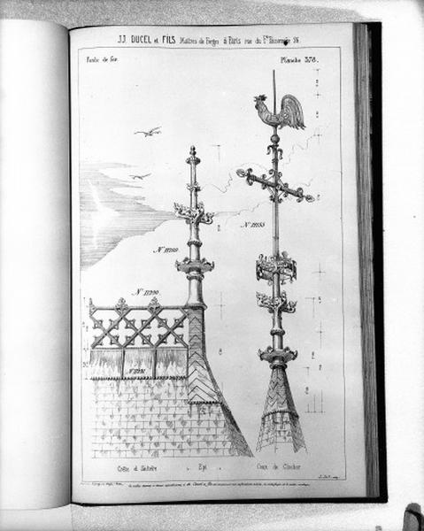 Planche 378 du catalogue de la fonderie d'art Ducel : crête de toit, épi de faitage et croix de faîtage.