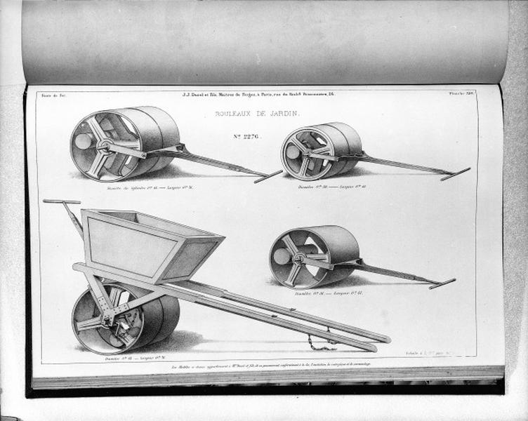 Planche 396 du catalogue de la fonderie d'art Ducel : rouleaux de jardin.