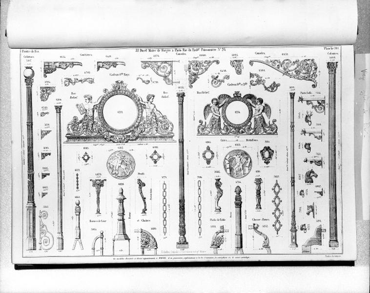 Planche 100 du catalogue de la fonderie d'art Ducel : gouttières, consoles, bas-reliefs, cadran, bornes-de-cour, pieds-de-table, chasse-roues, porte-selle, colonnes