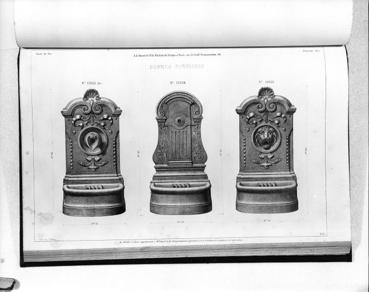 Planche 356 du catalogue de la fonderie d'art Ducel : bornes fontaines.