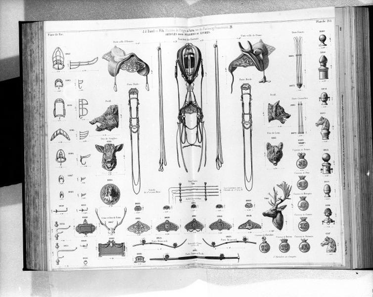 Planche 255 du catalogue de la fonderie d'art Ducel : articles pour selleries et écuries.