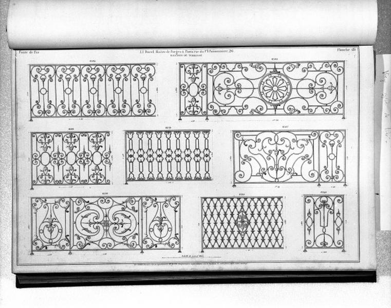 Planche 131 du catalogue de la fonderie d'art Ducel : balcons de terrasse.