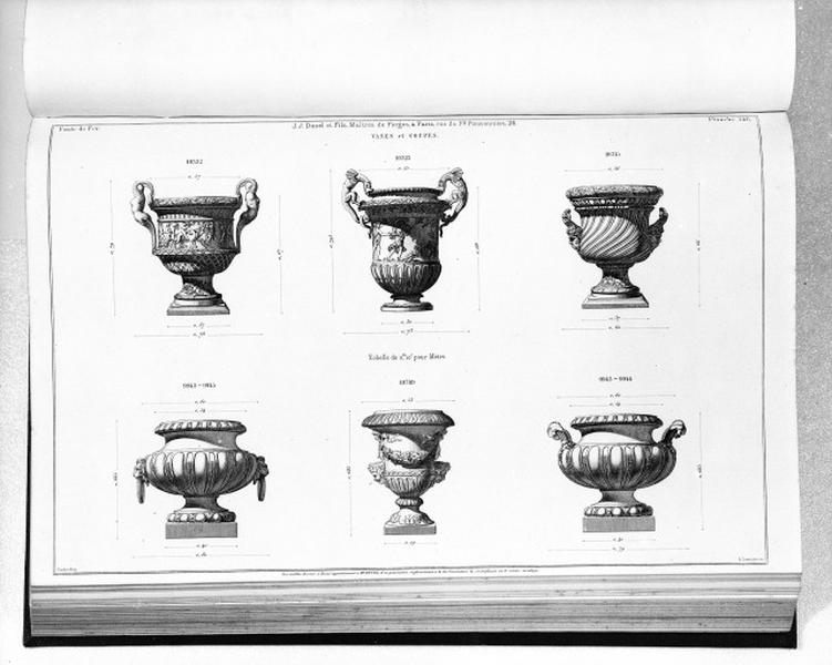 Planche 246 du catalogue de la fonderie d'art Ducel : vases et coupes.