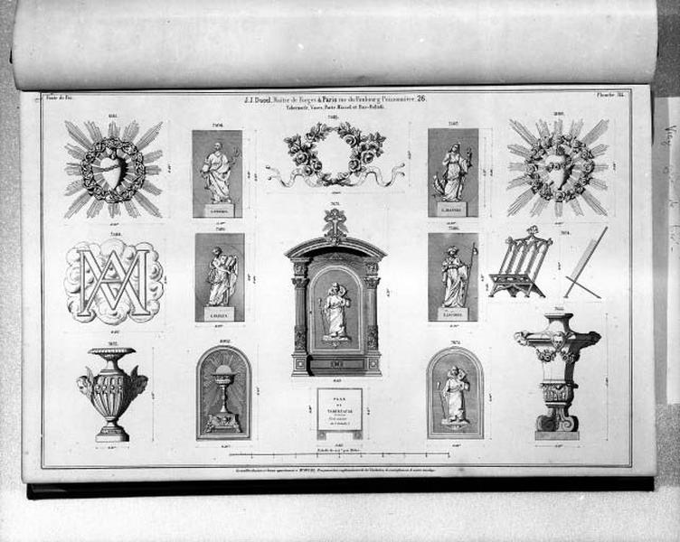 Planche 114 du catalogue de la fonderie d'art Ducel : tabernacle, vases, porte missel et bas-reliefs.