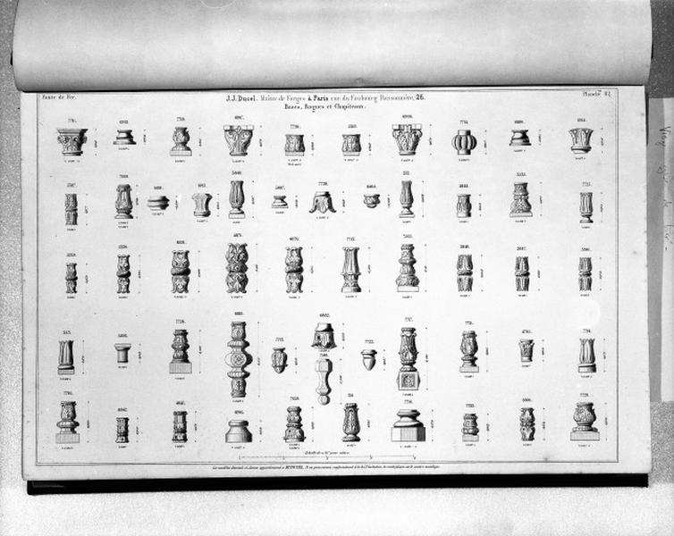 Planche 112 du catalogue de la fonderie d'art Ducel : bases, bagues et chapiteaux.