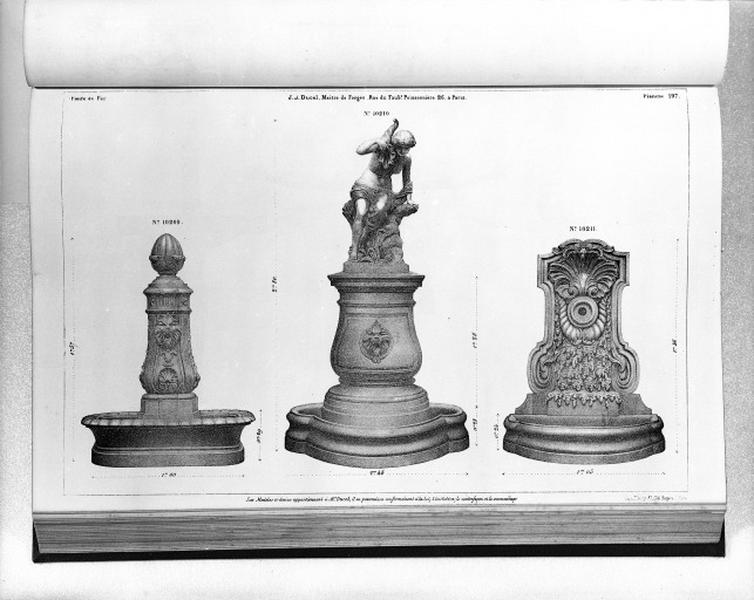 Planche 197 du catalogue de la fonderie d'art Ducel : fontaines.