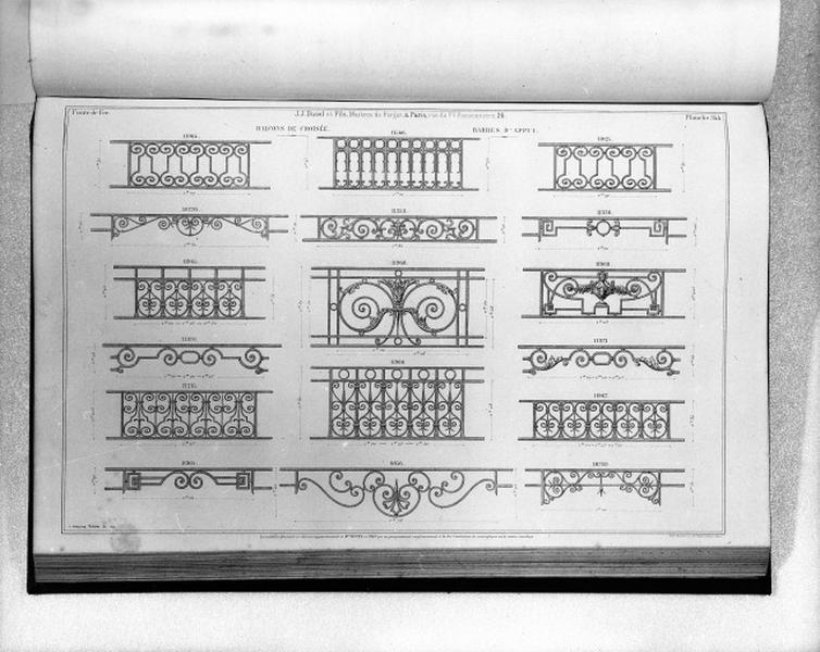 Planche 344 du catalogue de la fonderie d'art Ducel : balcons de croisée, barres d'appui.