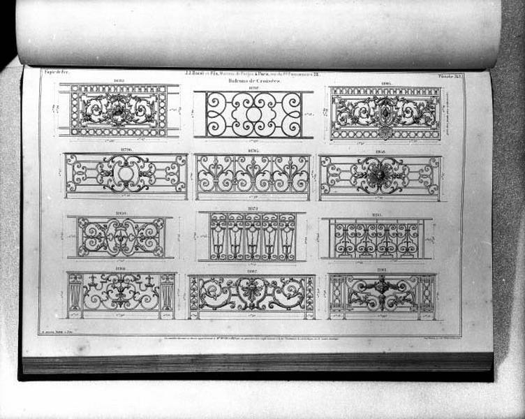 Planche 343 du catalogue de la fonderie d'art Ducel : balcons de croisées.
