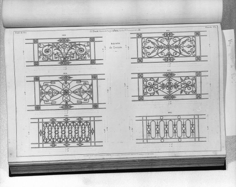 Planche 176 du catalogue de la fonderie d'art Ducel : balcons de croisée.