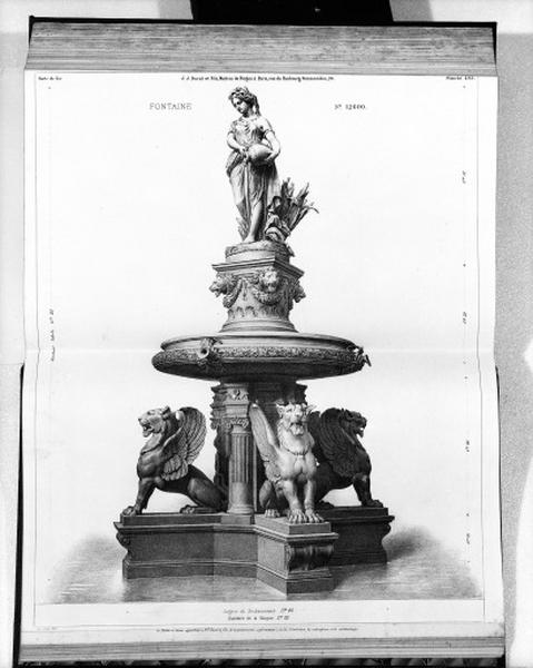 Planche 403 du catalogue de la fonderie d'art Ducel : fontaine.