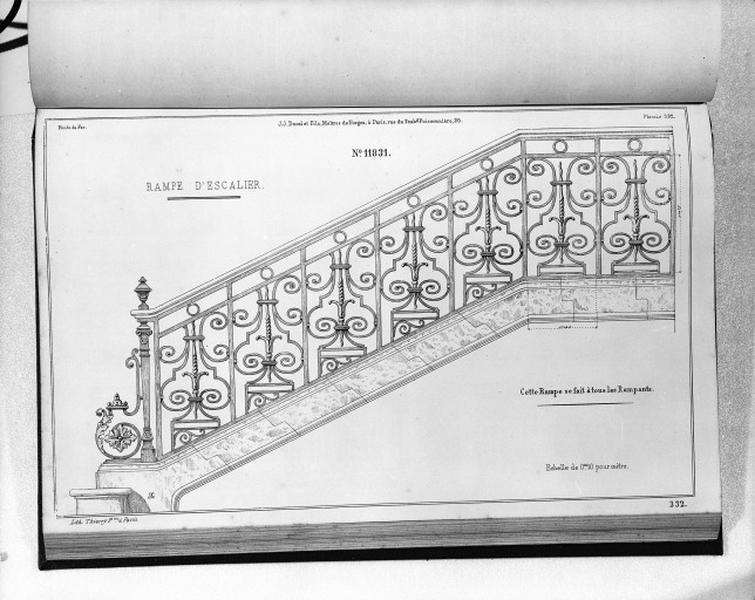 Planche 332 du catalogue de la fonderie d'art Ducel : rampe d'escalier.