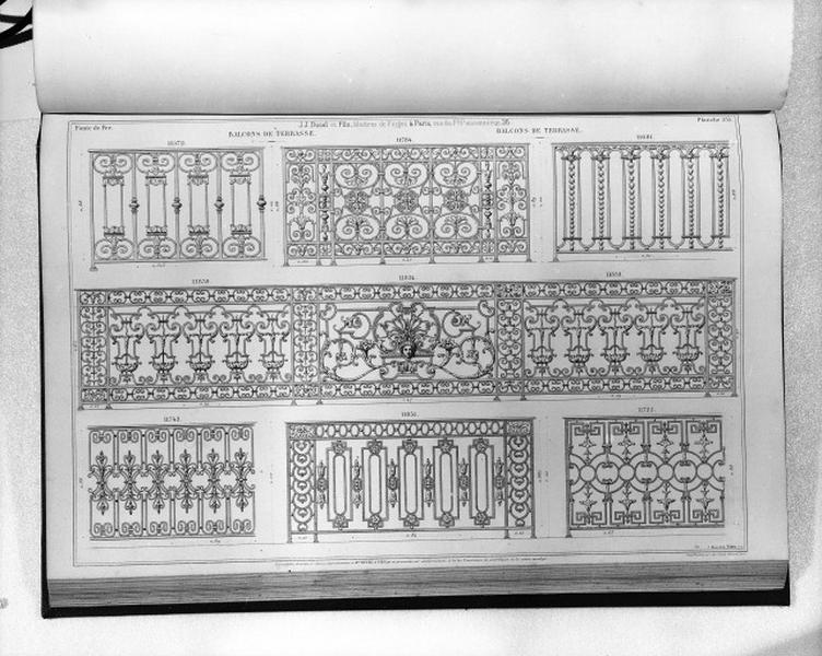 Planche 335 du catalogue de la fonderie d'art Ducel : balcons de terrasse.