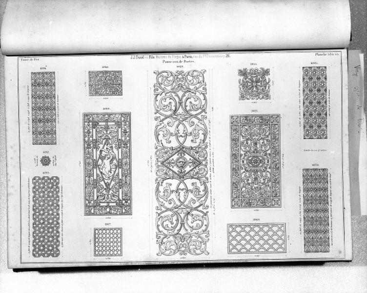 Planches 53 à 55 du catalogue de la fonderie d'art Ducel : panneaux de portes.
