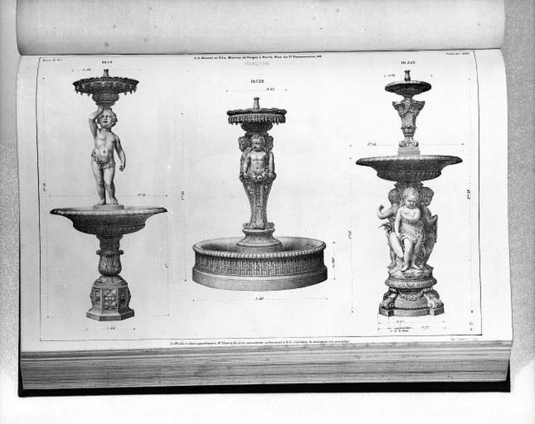 Planche 220 du catalogue de la fonderie d'art Ducel : vasques.