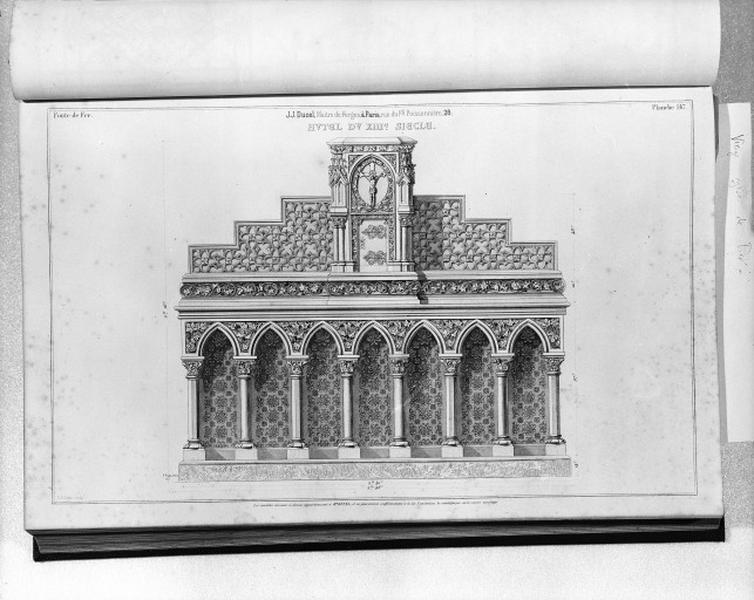 Planche 147 du catalogue de la fonderie d'art Ducel : autel du XIIIe siècle.