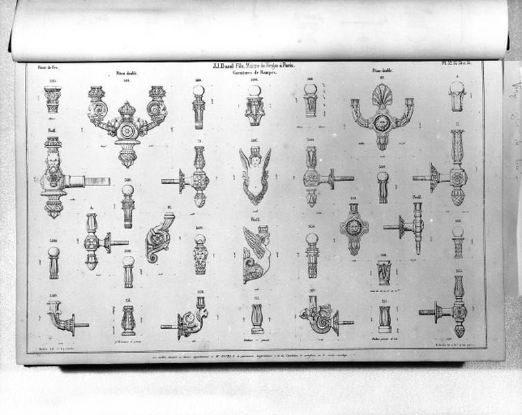 Planches 32, 33, 34 et 38 du catalogue de la fonderie d'art Ducel : garnitures de rampes.