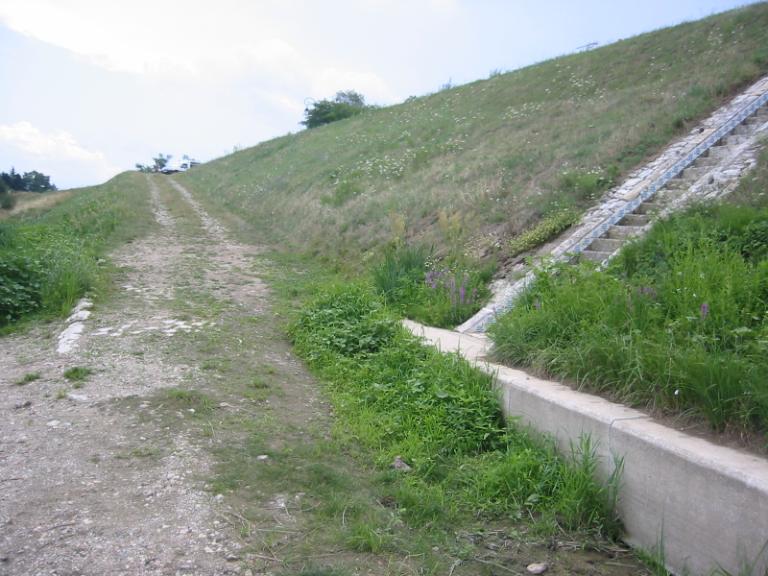 Vue d'ensemble vers l'amont.