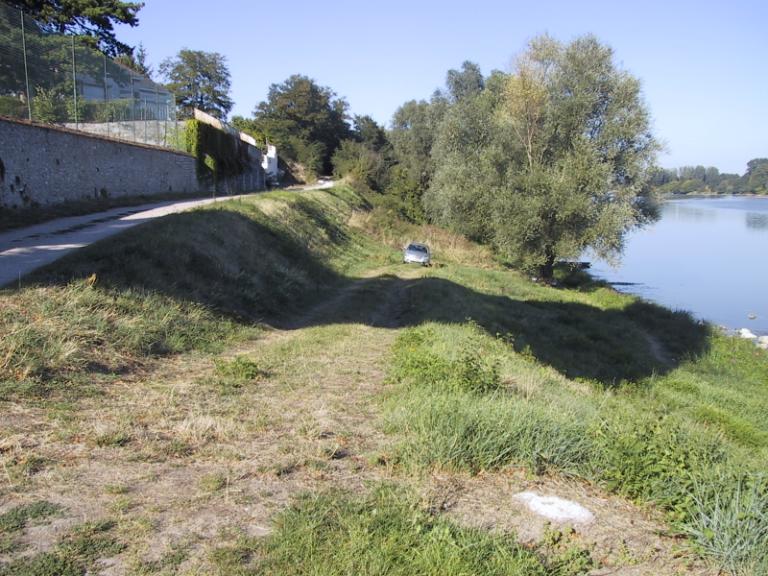 Vue d'ensemble vers l'amont.
