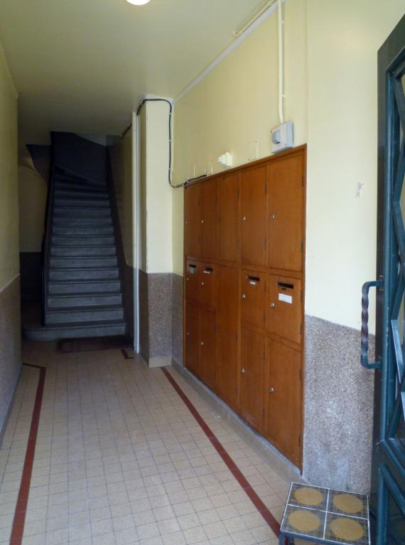 Commissariat de police du 1er arrondissement, actuellement immeuble (14 rue des Amandiers)