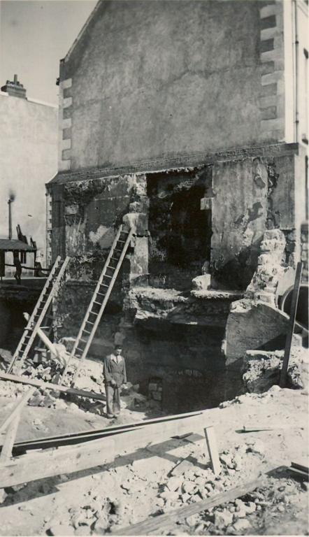 Construction des fondations, 1951. (archives municipales de Tours, 101 Fi 5.36).