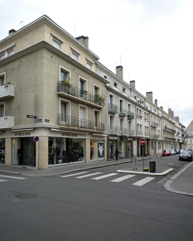Façades rue des Déportés.