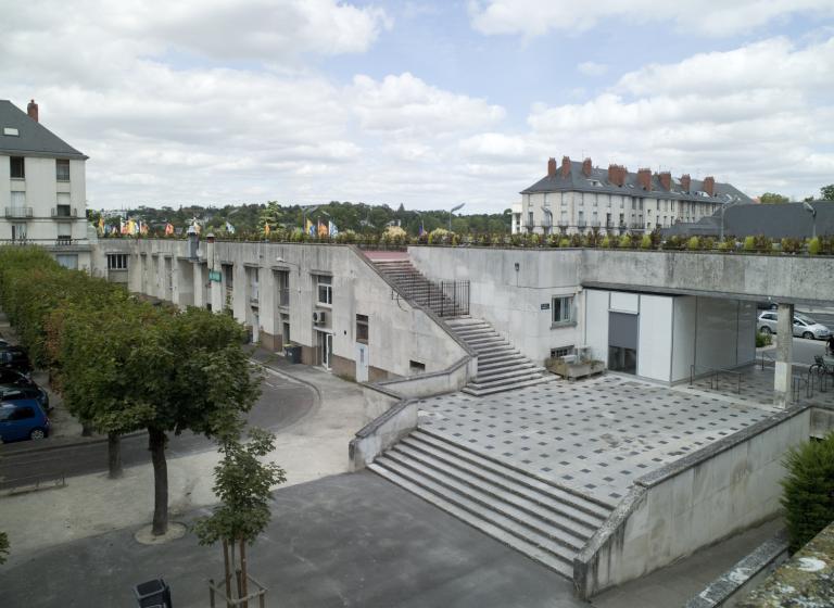 Façades postérieures des magasins-terrasses de l'îlot ABC. ; Façades postérieures de magasins-terrasses de la rue Nationale.
