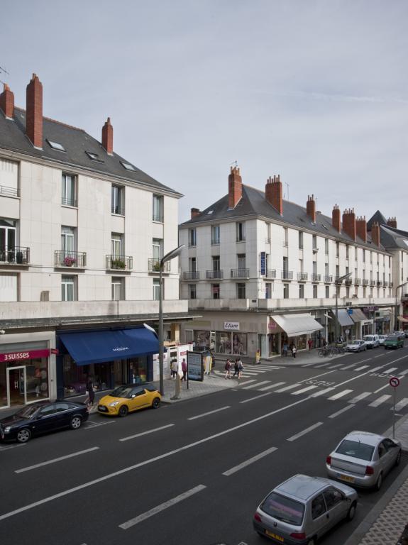 Façades rue Nationale. ; Façades ordonnancées des îlots G et H.