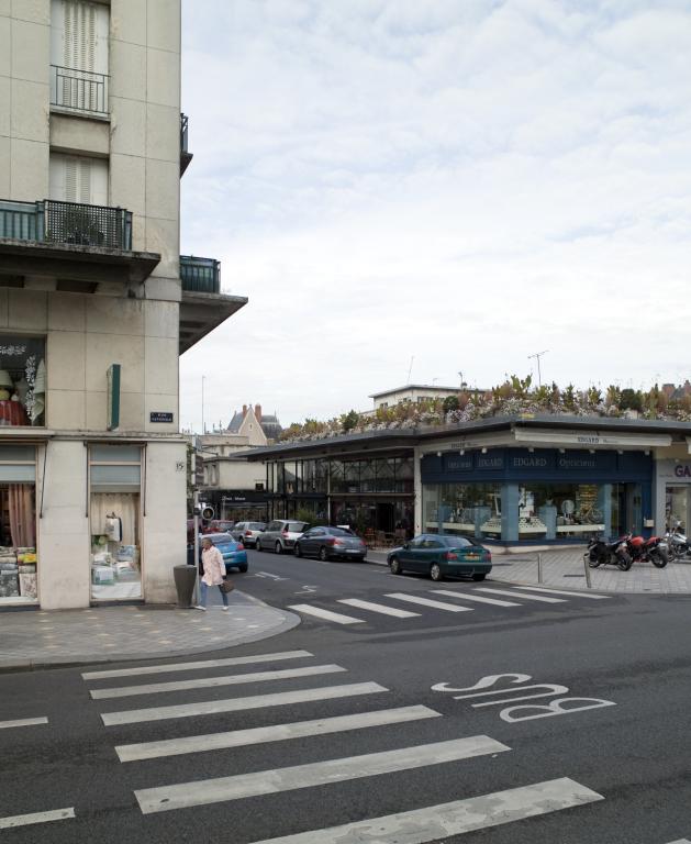 Magasins-terrasses (rue Nationale)