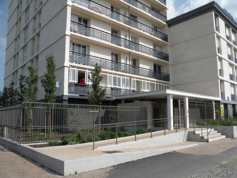Immeuble de norme HLM en R+15 (ensemble de 5)