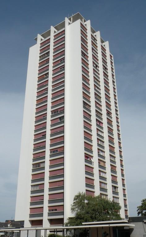 Vue de l'angle Sud-Ouest.