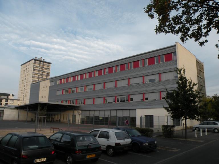 Vue générale de la façade sud.
