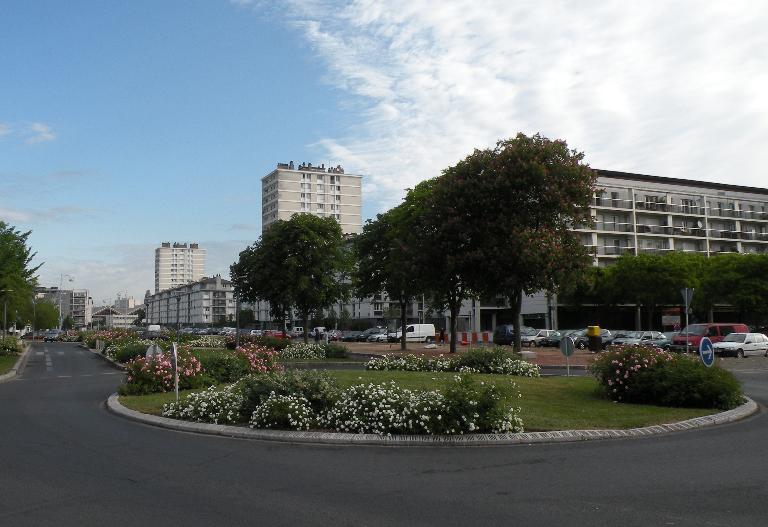 Vue générale de la promenade plantée après sa destruction.