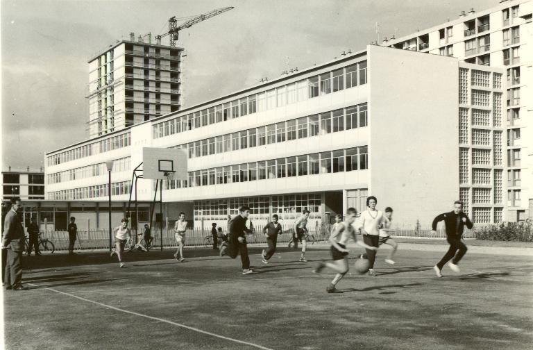 Vue générale - 1960. (Archives communales de Tours, section contemporaine, Série Fi, cote 104 Fi 186).