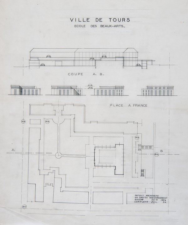 Projet d'école des beaux-arts : plan masse, coupe et élévations, P. Patout arch., juillet 1954. (archives municipales de Tours, 149 W 22, S 921).