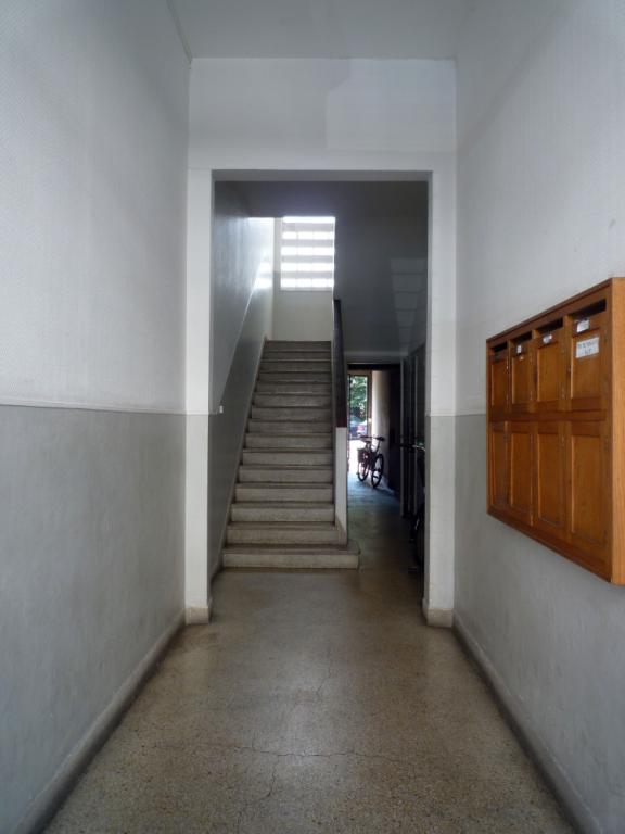 Hall d'entrée du 7 rue Marceau.