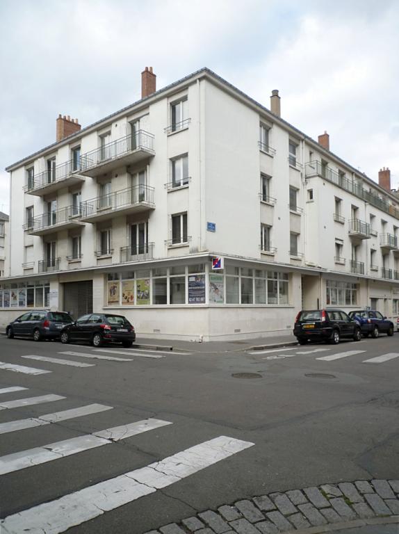 Façades à l'angle des rues de Jérusalem et Richelieu.