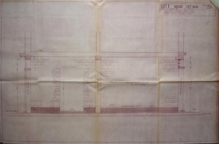 Coupe sur le porche côté nord, J. et M. Marconnet arch., 25 avril 1956. (archives municipales de Tours, 149 W 17, îlot P).