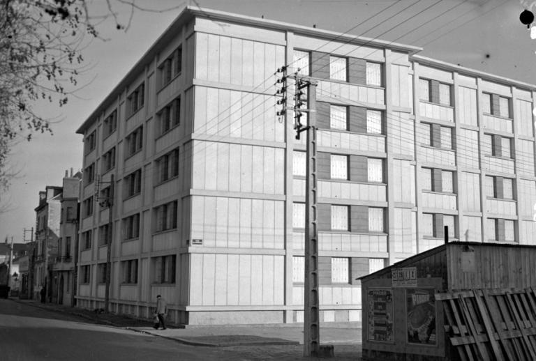 Vue de l'ensemble réalisé, 1952. (archives municipales de Tours, Fonds Jacques et Thierry Germain, 114 Fi 187).