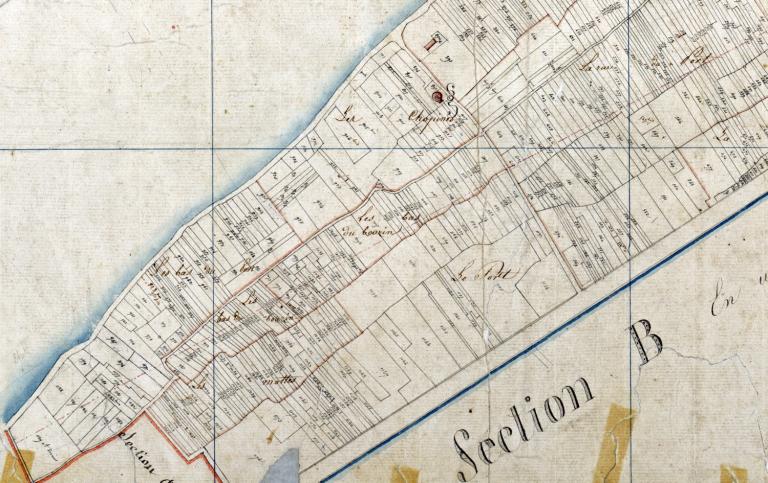 Extrait du cadastre napoléonien de 1826, section A, détail. Mention des lieudits Le Port, Les bas du Port et La rue du Port. (archives départementales du Loir-et-Cher, 3 P 2/156/2).