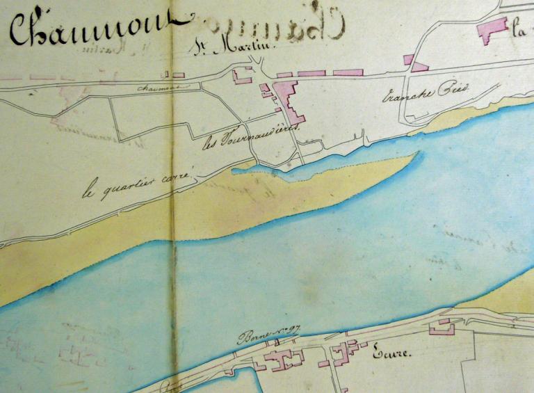 Plan de la Loire entre Candé-sur-Beuvron et la limite Indre-et-Loire/Loir-et-Cher, début du XIXe siècle. Détail. (archives départementales du Loiret, Liasse 30 933). ; Plan de la Loire entre Candé-sur-Beuvron et la limite Indre-et-Loire/Loir-et-Cher, début du XIXe siècle. Détail. (archives départementales du Loiret, Liasse 30 933).