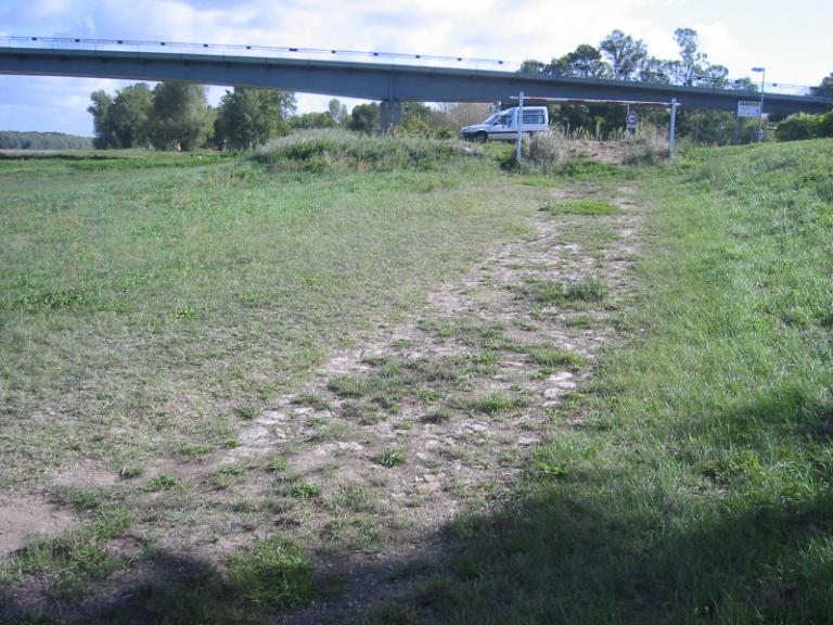 Vue d'ensemble vers l'amont.