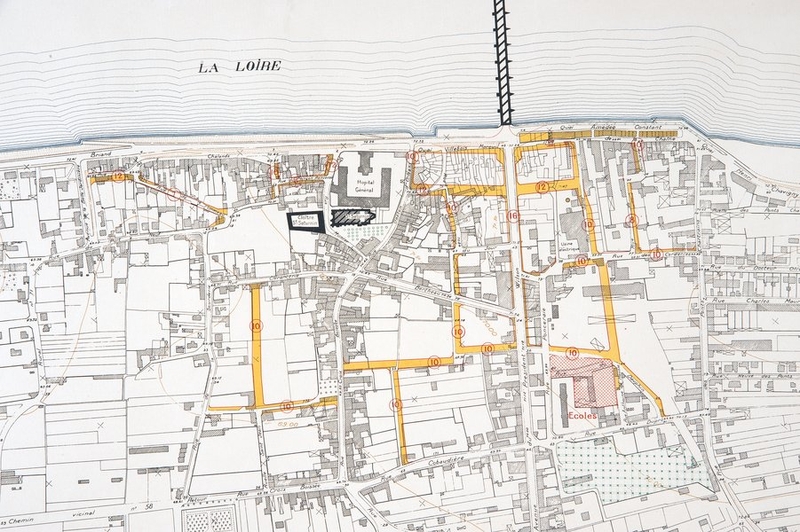 Plan de Reconstruction et d'Aménagement de Blois approuvé par arrêté 6-11-1942, rive gauche (détail). (Ville de Blois, service du cadastre, Blois). ; Plan de Reconstruction et d'Aménagement de Blois approuvé par arrêté 6-11-1942, rive gauche (détail). (Ville de Blois, service du cadastre, Blois). ; Plan de Reconstruction et d'Aménagement de Blois approuvé par arrêté 6-11-1942, rive gauche (détail). (Ville de Blois, service du cadastre, Blois). ; Plan de Reconstruction et d'Aménagement de Blois approuvé par arrêté 6-11-1942, rive gauche (détail). (Ville de Blois, service du cadastre, Blois). ; Plan de Reconstruction et d'Aménagement de Blois approuvé par arrêté 6-11-1942, rive gauche (détail). (Ville de Blois, service du cadastre, Blois).