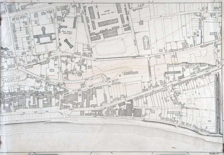 Plan général de Blois établi d'après photographie aérienne, 1937, par l'ingénieur R. Ménard. Planche 7. (ville de Blois, service du cadastre). ; Plan général de Blois établi d'après photographie aérienne, 1937, par l'ingénieur R. Ménard. Planche 7. (ville de Blois, service du cadastre).