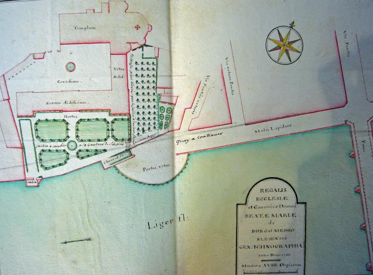 Plan de l'abbaye de Bourgmoyen et du port Vieil à Blois dressé lorsque les prieur et chanoines de l'abbaye réclament en 1765 une indemnité pour le terrain pris pour former le nouveau quai entre le pont et le faubourg de Foix.