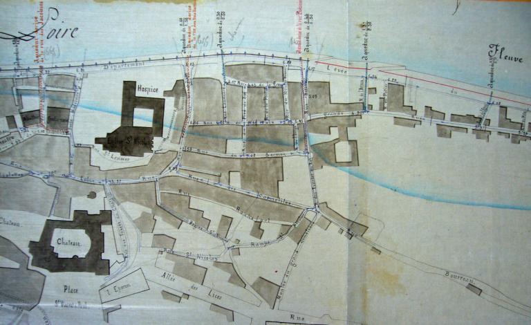 Défense de la ville de Blois contre les inondations : avant projet des travaux à exécuter pour donner l'écoulement des eaux d'égouts, de pluies et de filtrations, 26 février 1859, ingénieur ordinaire Jollois. Détail.